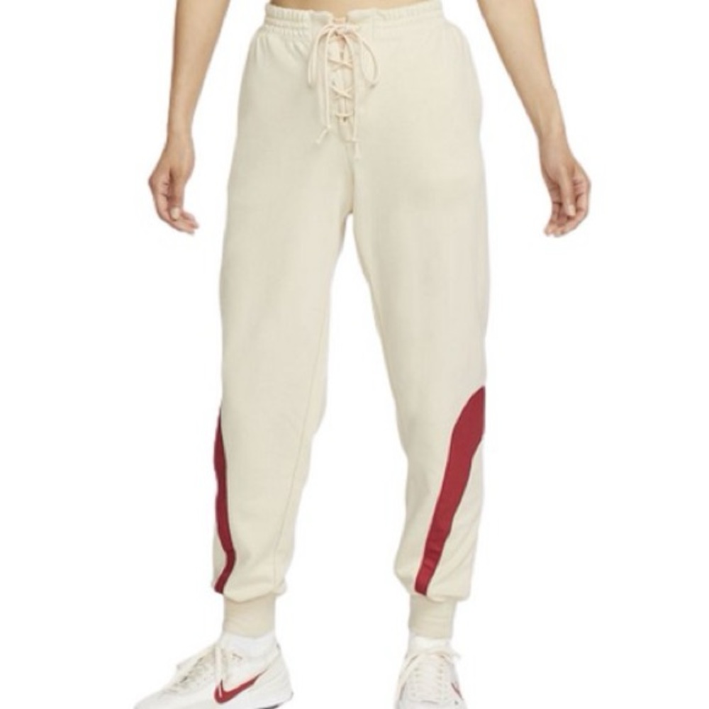 Nike Women's Sportswear DQ6227-219